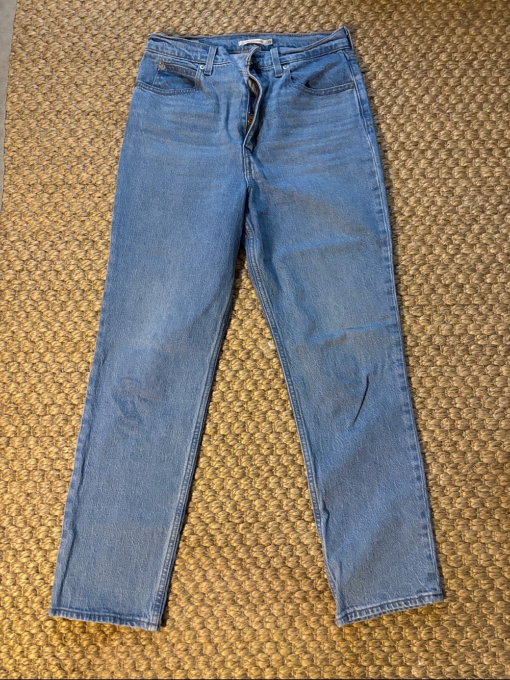 Levi's Women's Mid-Blue Straight Leg Jeans